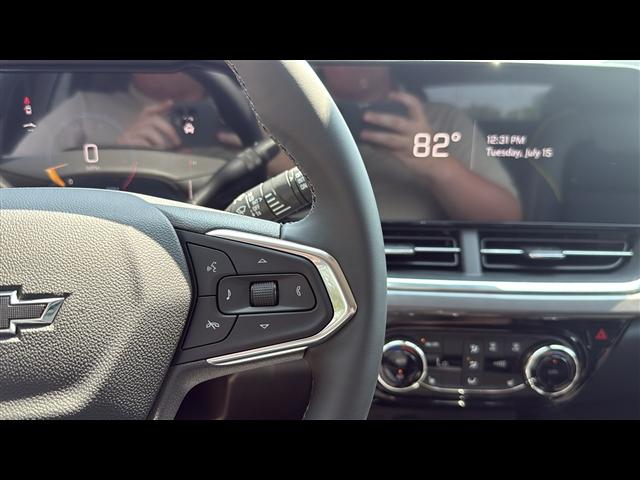 new 2025 Chevrolet Trax car, priced at $25,408