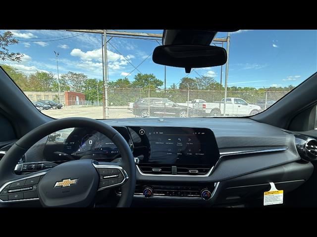 new 2026 Chevrolet Equinox car, priced at $32,027