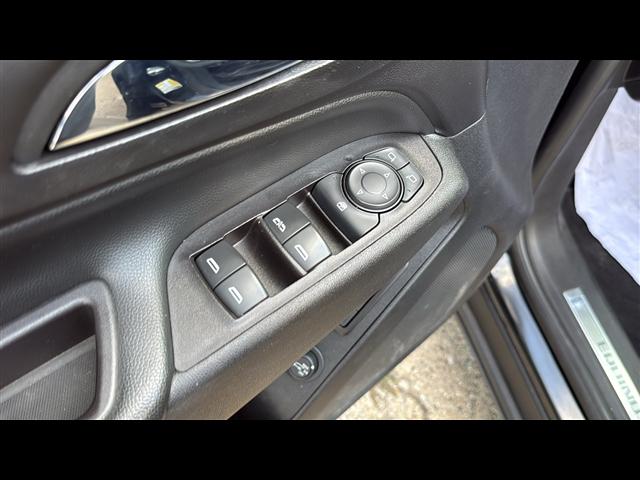 used 2020 Chevrolet Equinox car, priced at $17,611