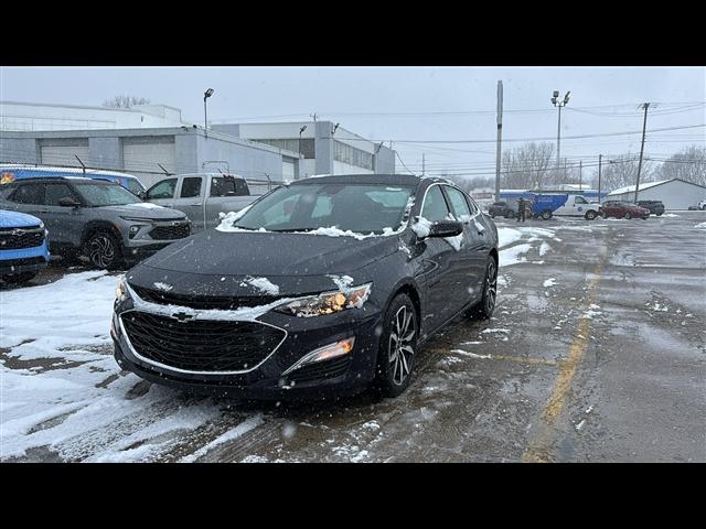 new 2025 Chevrolet Malibu car, priced at $27,062