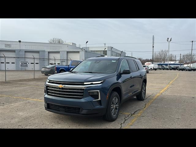 new 2025 Chevrolet Traverse car, priced at $39,184