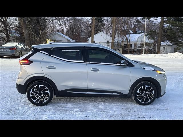 used 2022 Chevrolet Bolt EUV car, priced at $21,267