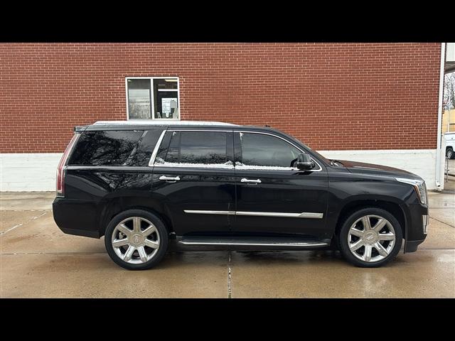 used 2015 Cadillac Escalade car, priced at $25,692