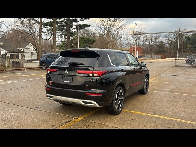 used 2023 Mitsubishi Outlander car, priced at $24,286