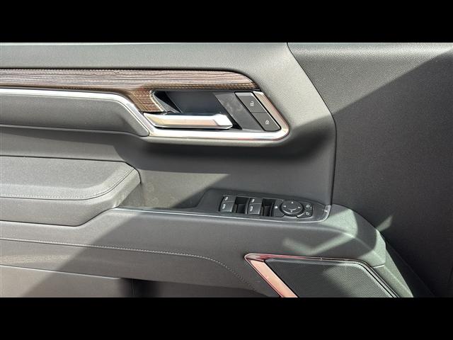 new 2025 Chevrolet Silverado 1500 car, priced at $47,511