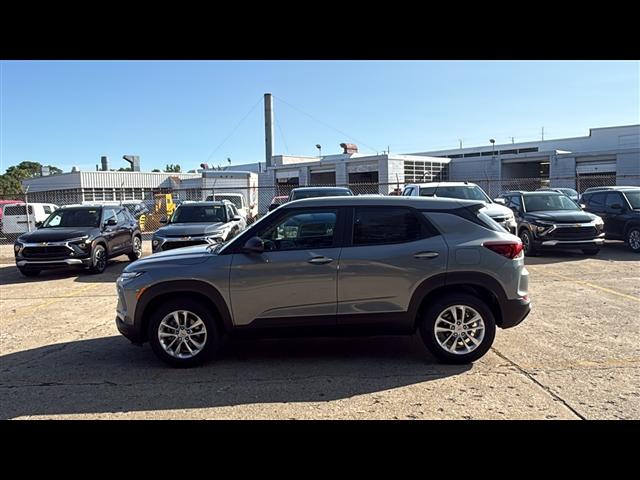 new 2026 Chevrolet TrailBlazer car, priced at $25,199