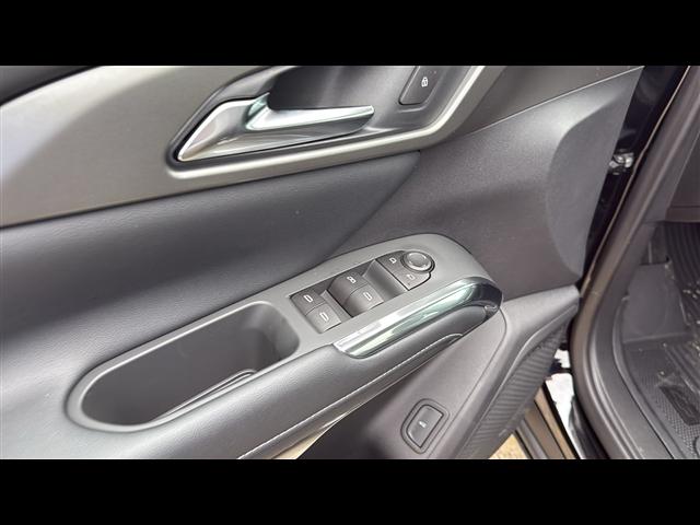 new 2025 Chevrolet Traverse car, priced at $42,081