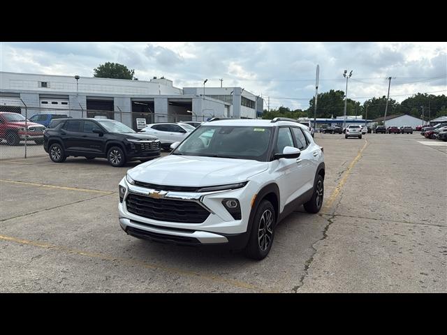 new 2026 Chevrolet TrailBlazer car, priced at $27,209