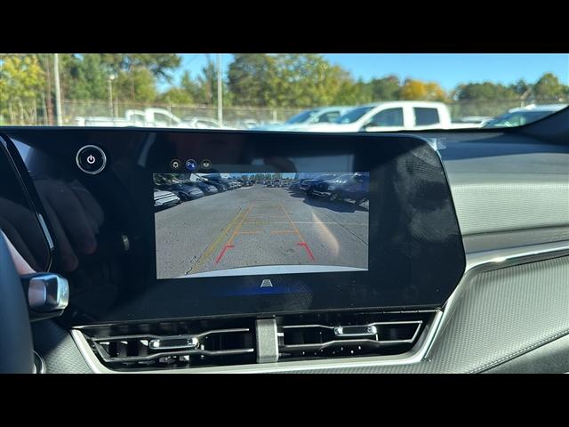 new 2026 Chevrolet Equinox car, priced at $30,716