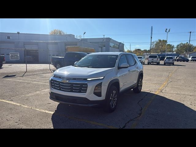 new 2026 Chevrolet Equinox car, priced at $30,716