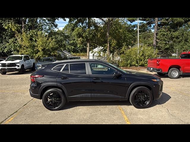 used 2024 Chevrolet Trax car, priced at $22,894