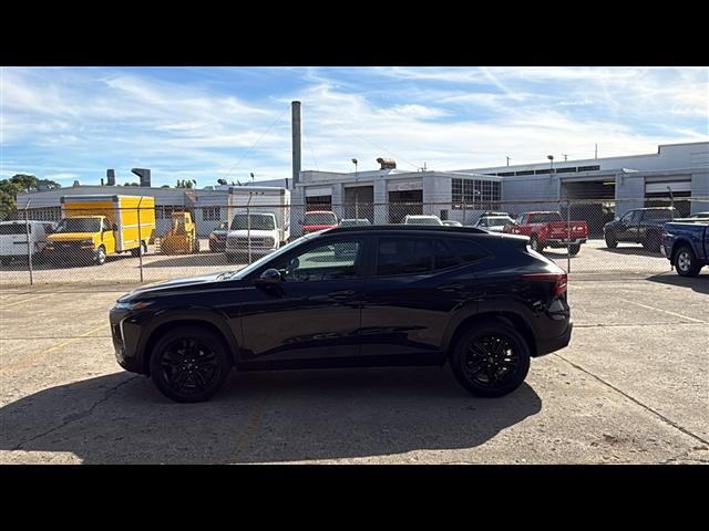 used 2024 Chevrolet Trax car, priced at $22,894