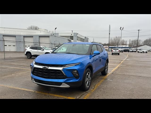 new 2025 Chevrolet Blazer car, priced at $35,226