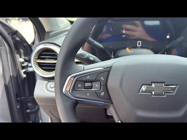 new 2025 Chevrolet Trax car, priced at $25,408