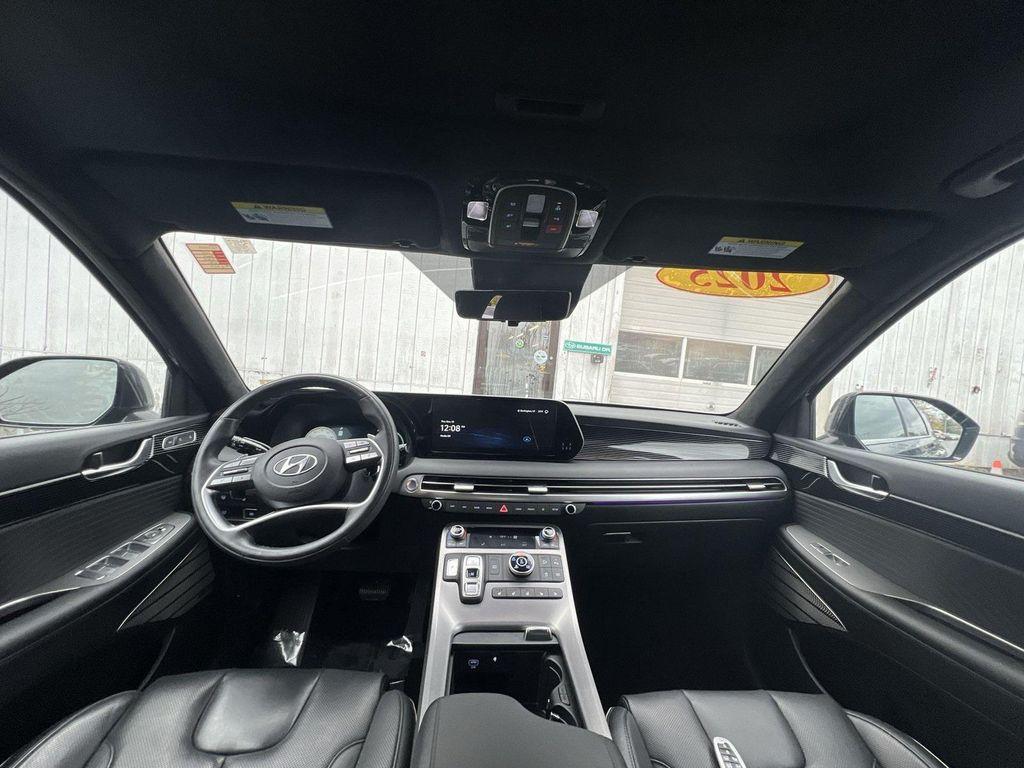 used 2025 Hyundai Palisade car, priced at $44,984
