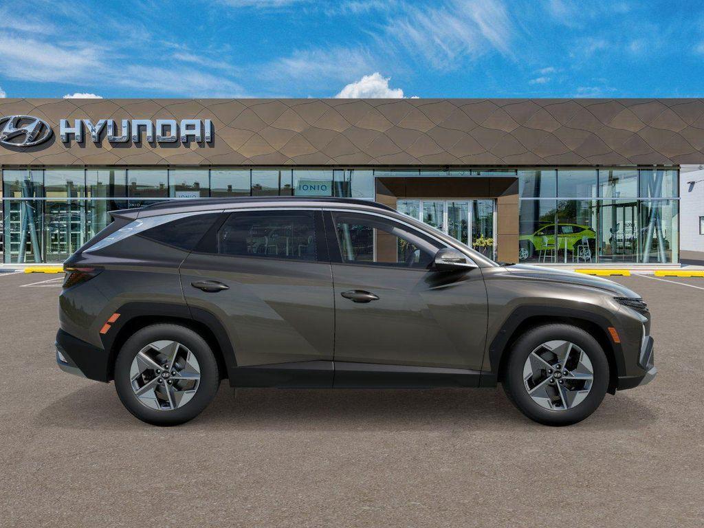 new 2026 Hyundai TUCSON Hybrid car, priced at $33,550