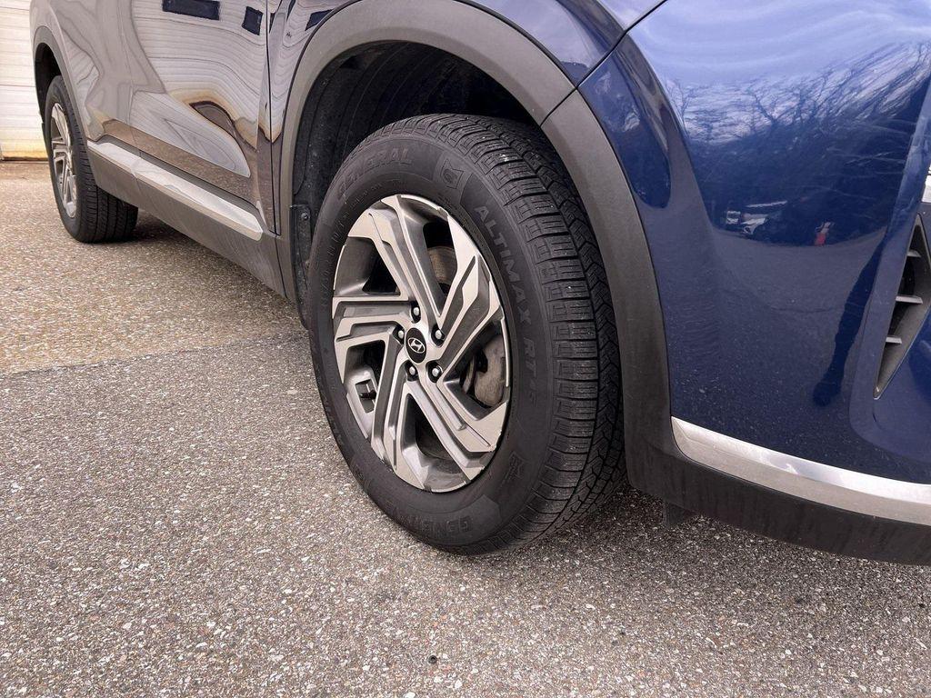 used 2022 Hyundai Santa Fe car, priced at $20,998