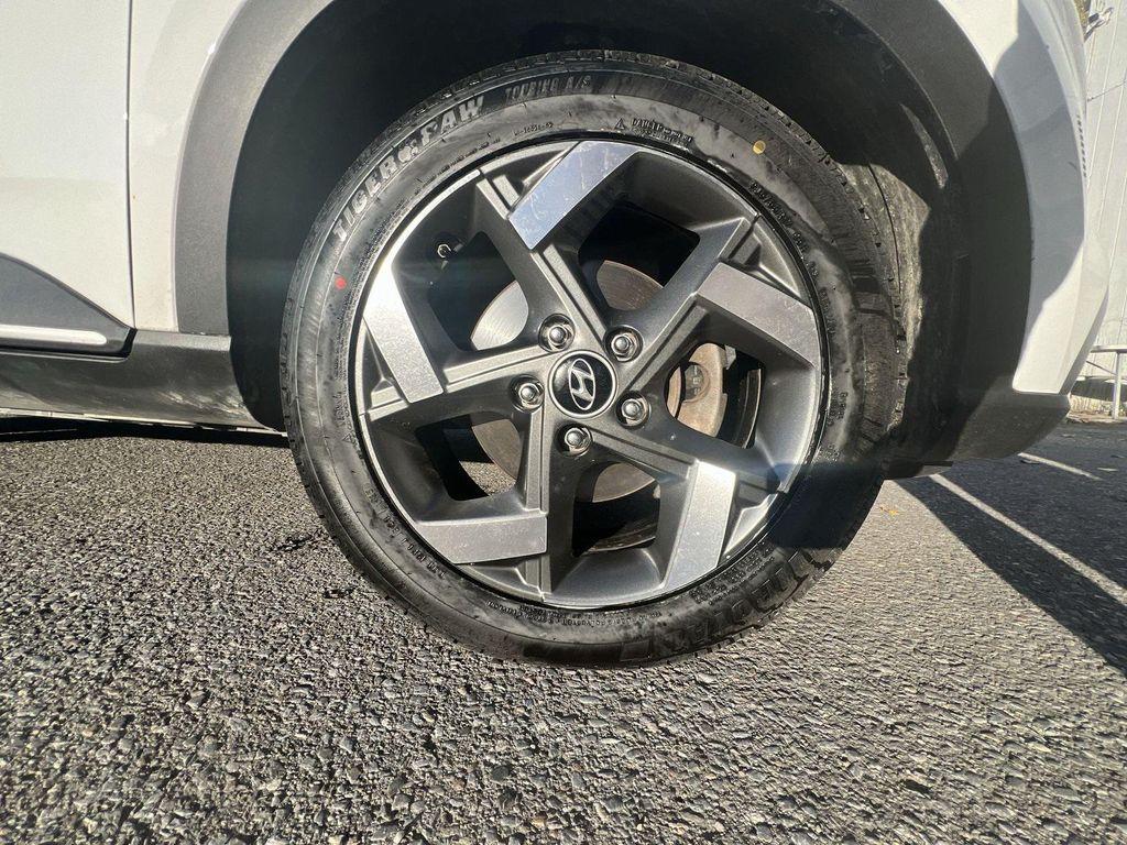 used 2022 Hyundai Venue car, priced at $17,888