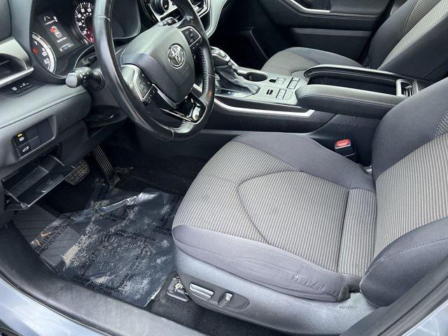 used 2021 Toyota Highlander car, priced at $25,794