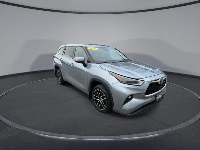 used 2021 Toyota Highlander car, priced at $25,794