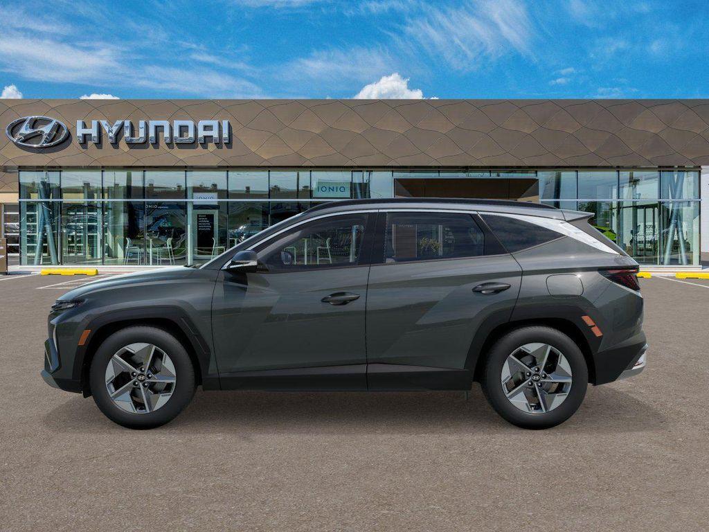 new 2026 Hyundai TUCSON Hybrid car, priced at $33,545