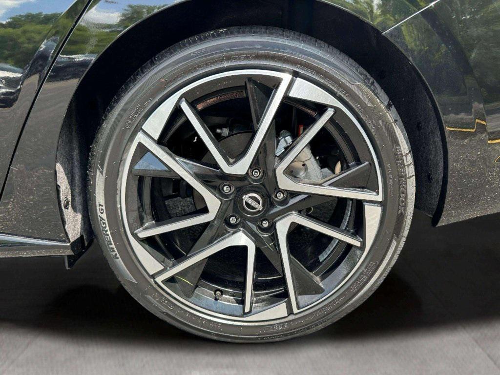 new 2025 Nissan Sentra car, priced at $25,913