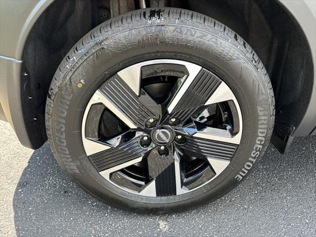 new 2025 Nissan Kicks car, priced at $26,555