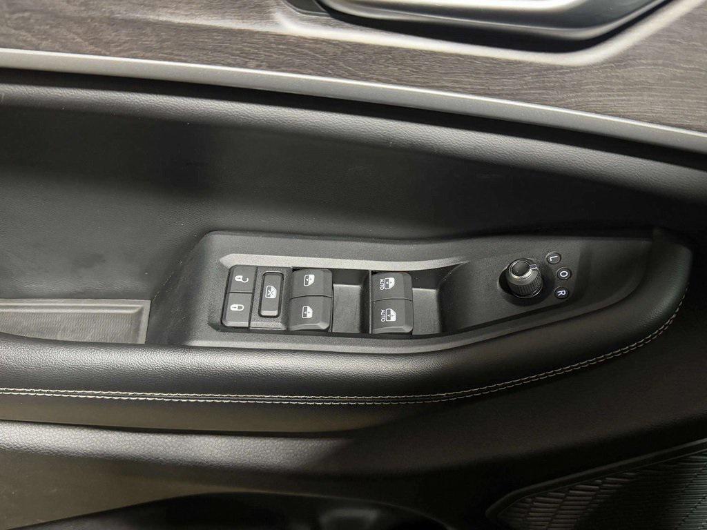 used 2023 Jeep Grand Cherokee car, priced at $28,795
