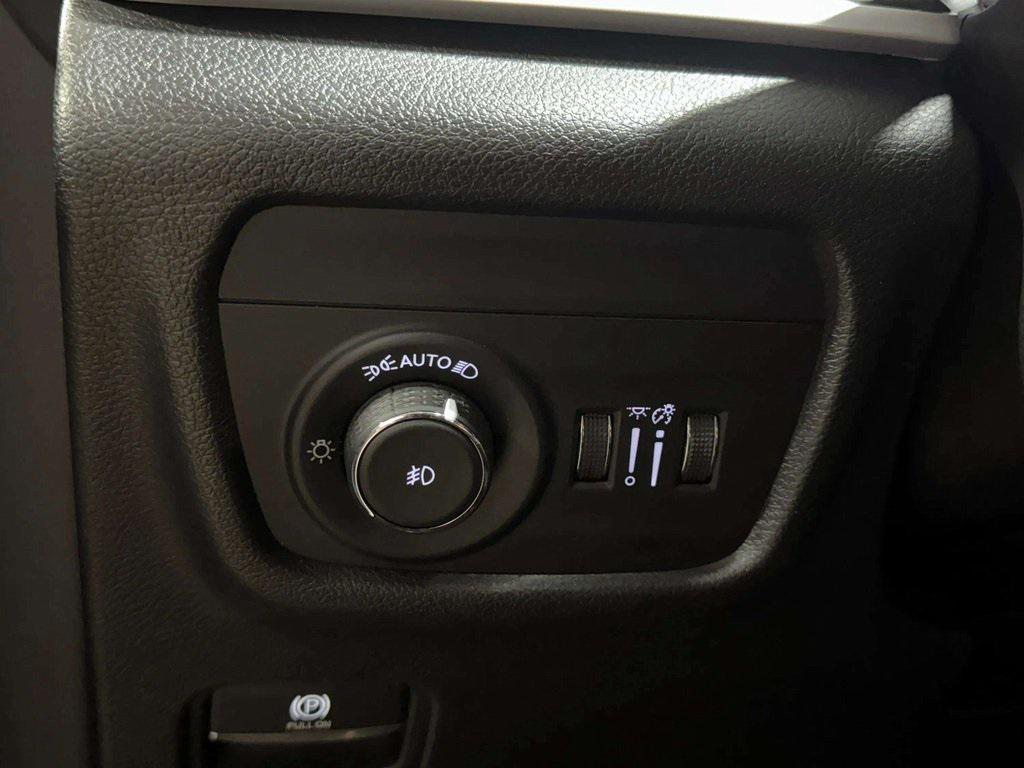 used 2023 Jeep Grand Cherokee car, priced at $28,795