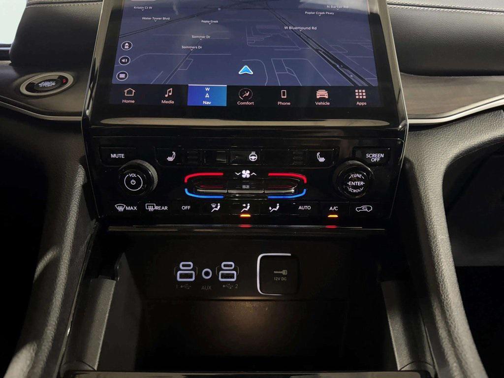 used 2023 Jeep Grand Cherokee car, priced at $28,795
