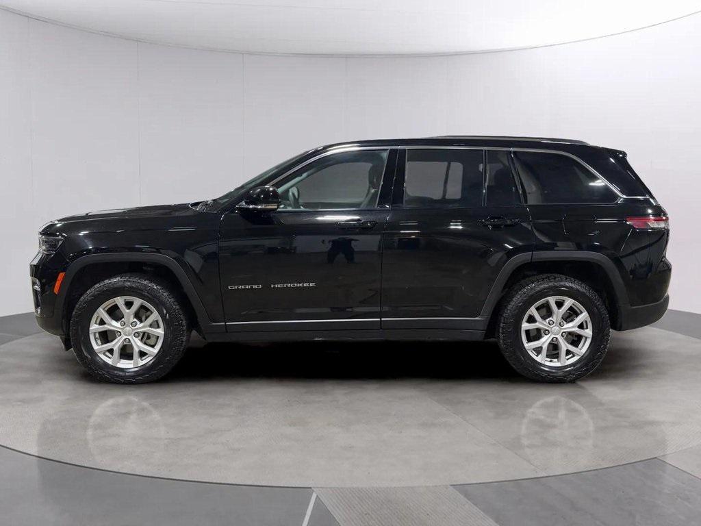 used 2023 Jeep Grand Cherokee car, priced at $28,795