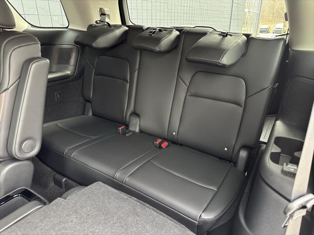 new 2025 Nissan Pathfinder car, priced at $50,432
