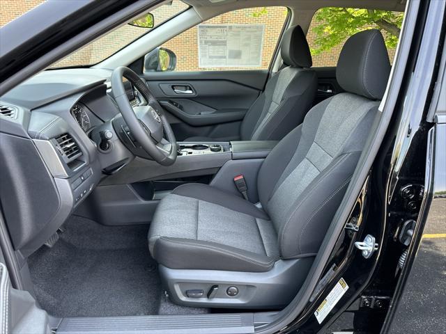 new 2025 Nissan Rogue car, priced at $32,028