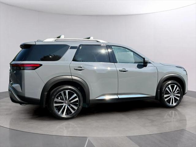 new 2025 Nissan Pathfinder car, priced at $49,727
