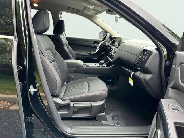 new 2025 Nissan Pathfinder car, priced at $37,419