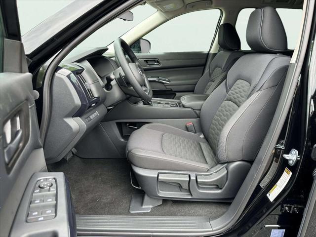 new 2025 Nissan Pathfinder car, priced at $37,419