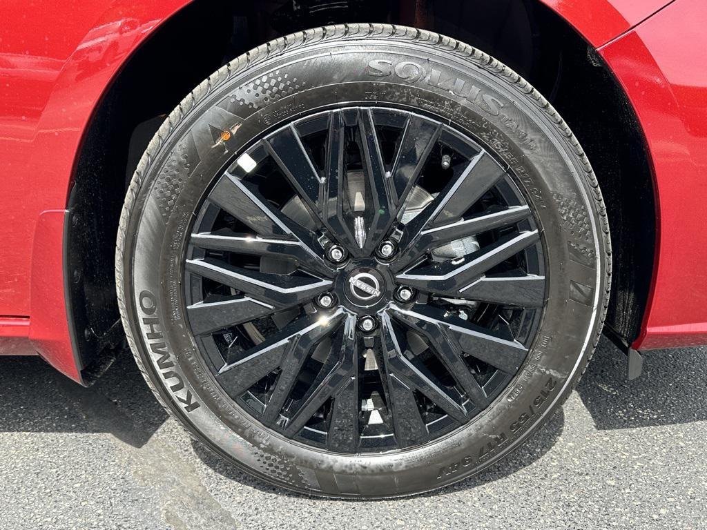 new 2025 Nissan Altima car, priced at $29,495