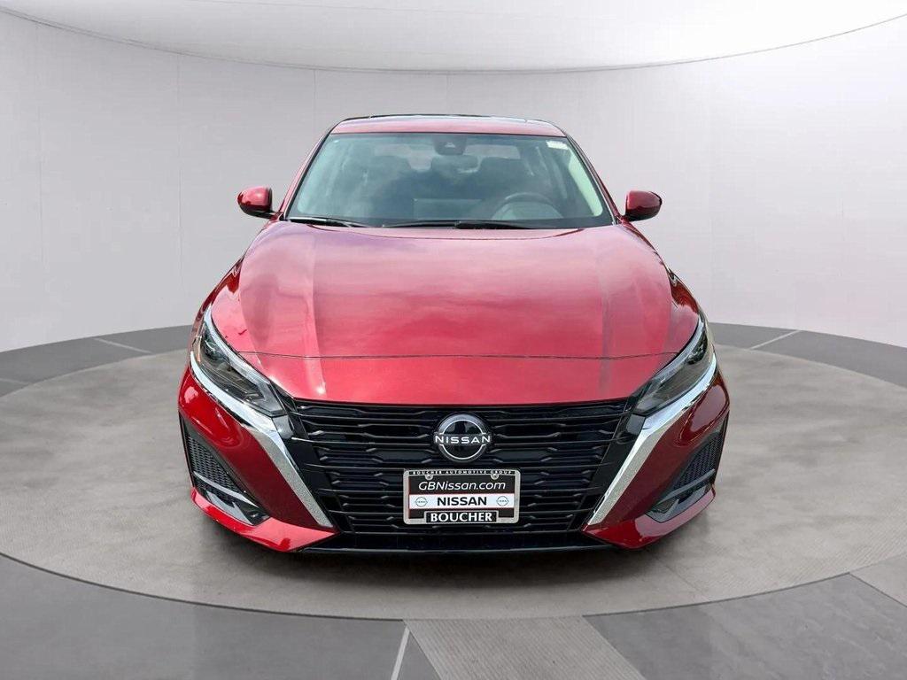 new 2025 Nissan Altima car, priced at $29,495