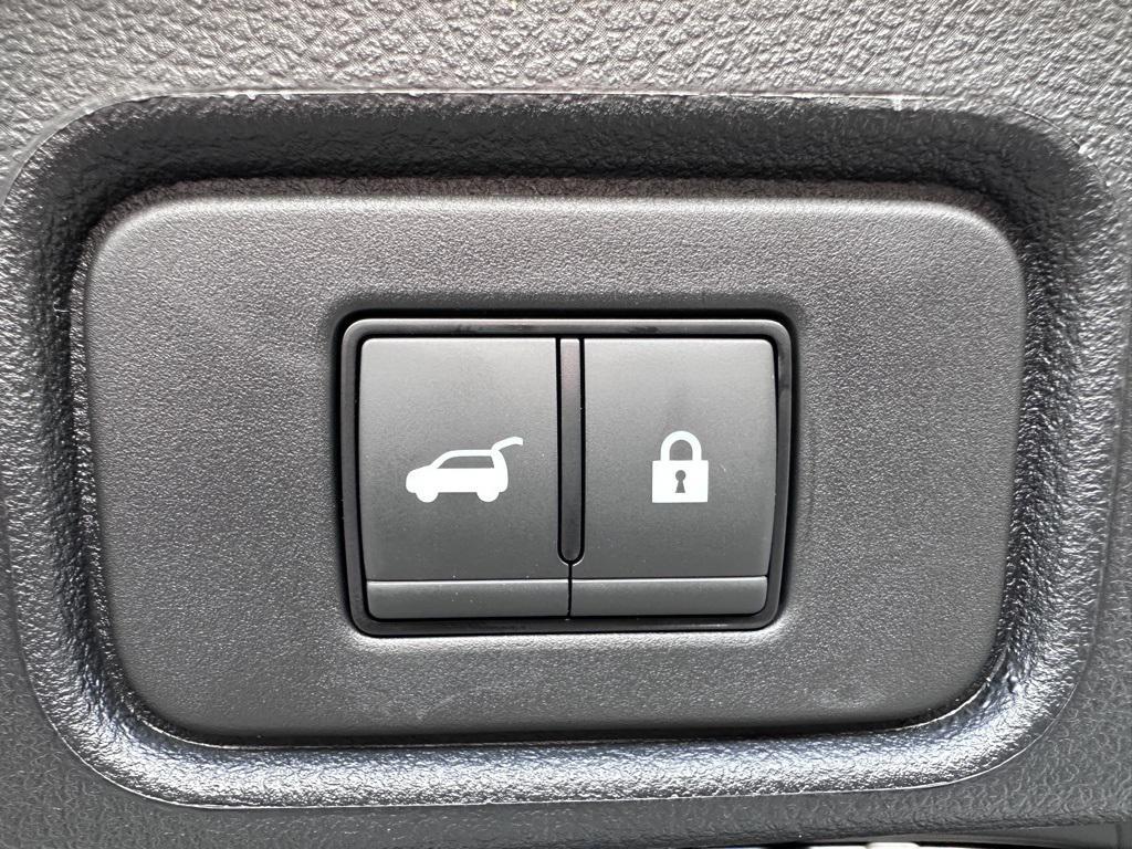 new 2025 Nissan Pathfinder car, priced at $48,694