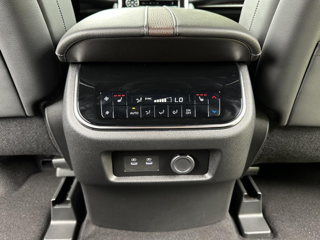 new 2025 Nissan Armada car, priced at $72,359
