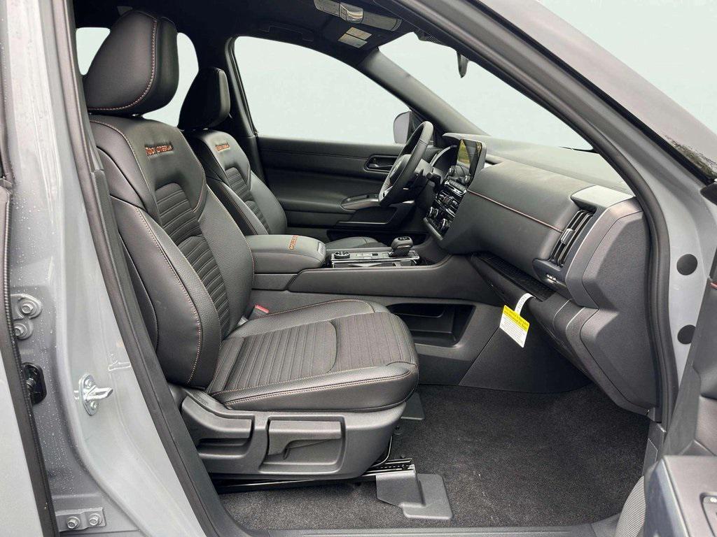 new 2025 Nissan Pathfinder car, priced at $38,334