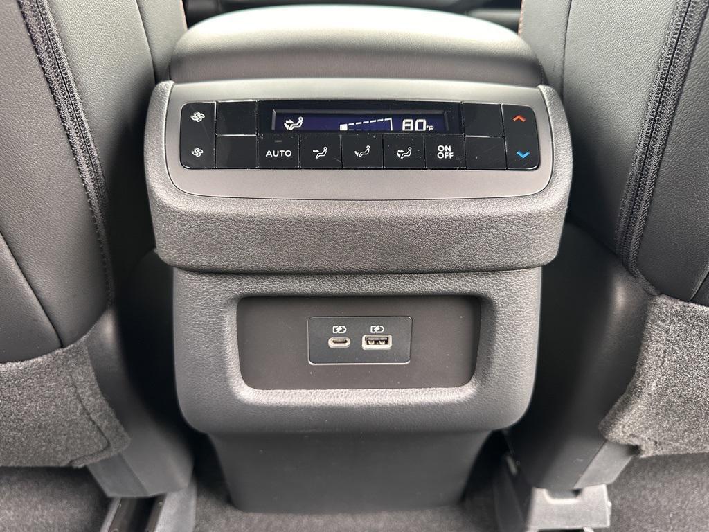 new 2025 Nissan Pathfinder car, priced at $38,334