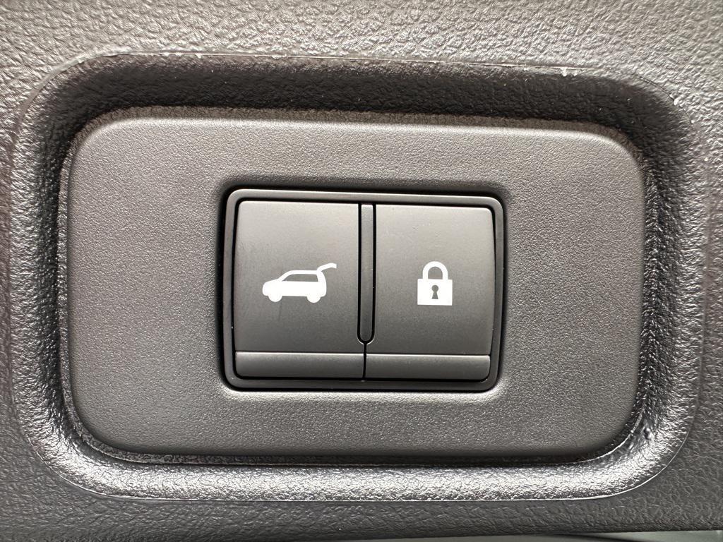 new 2025 Nissan Pathfinder car, priced at $38,334