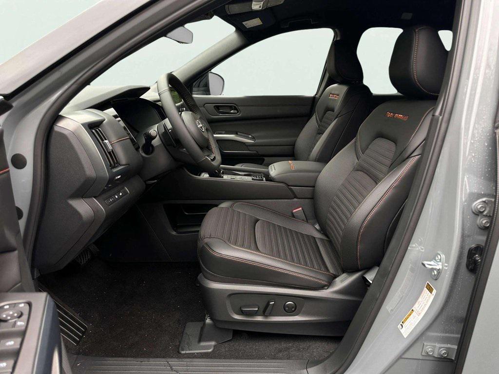 new 2025 Nissan Pathfinder car, priced at $38,334