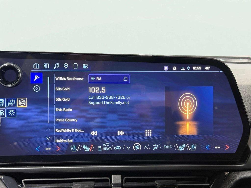 used 2025 Chevrolet Equinox EV car, priced at $32,995