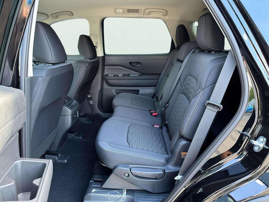 new 2025 Nissan Pathfinder car, priced at $36,699