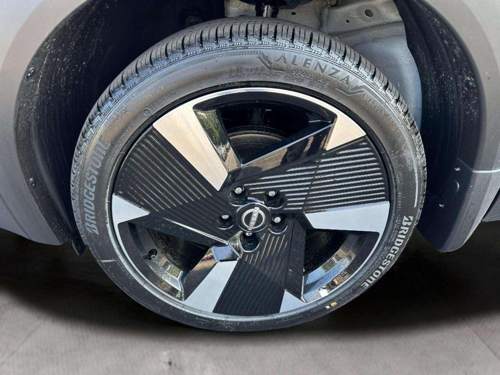 new 2025 Nissan Kicks car, priced at $28,340
