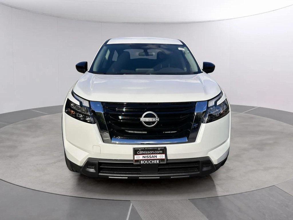 new 2025 Nissan Pathfinder car, priced at $31,832