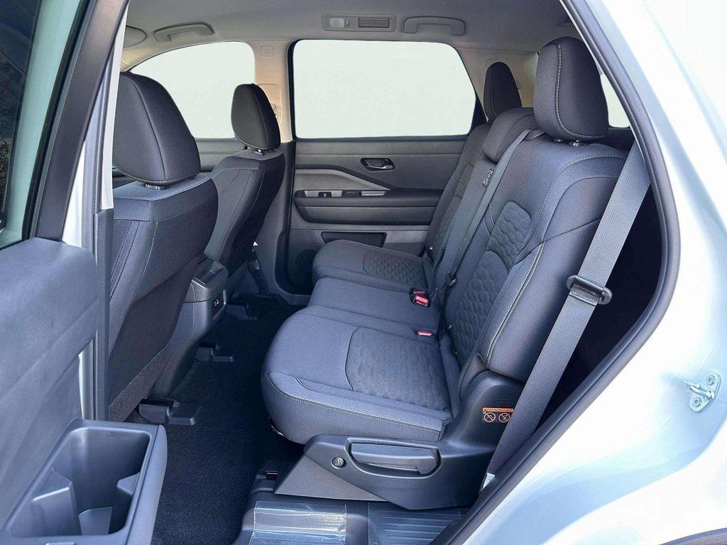 new 2025 Nissan Pathfinder car, priced at $31,832