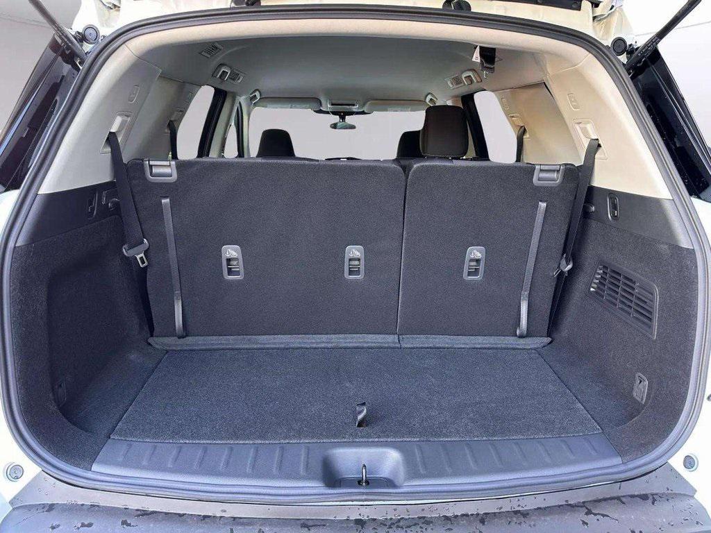 new 2025 Nissan Pathfinder car, priced at $31,832